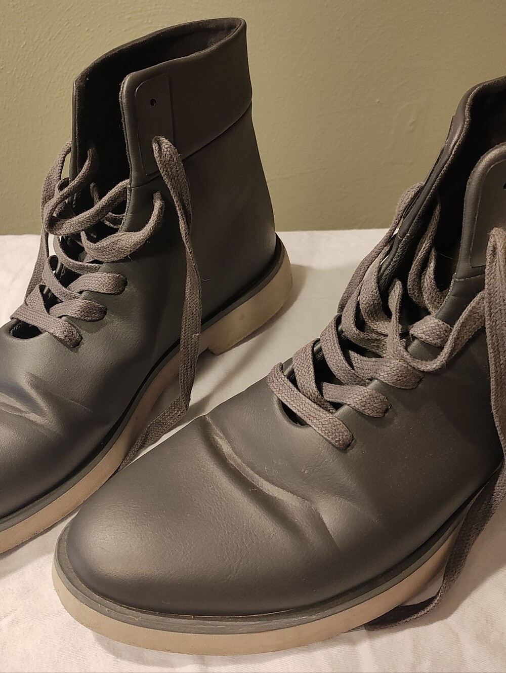 Men's Gray Lace-Up Casual Boots